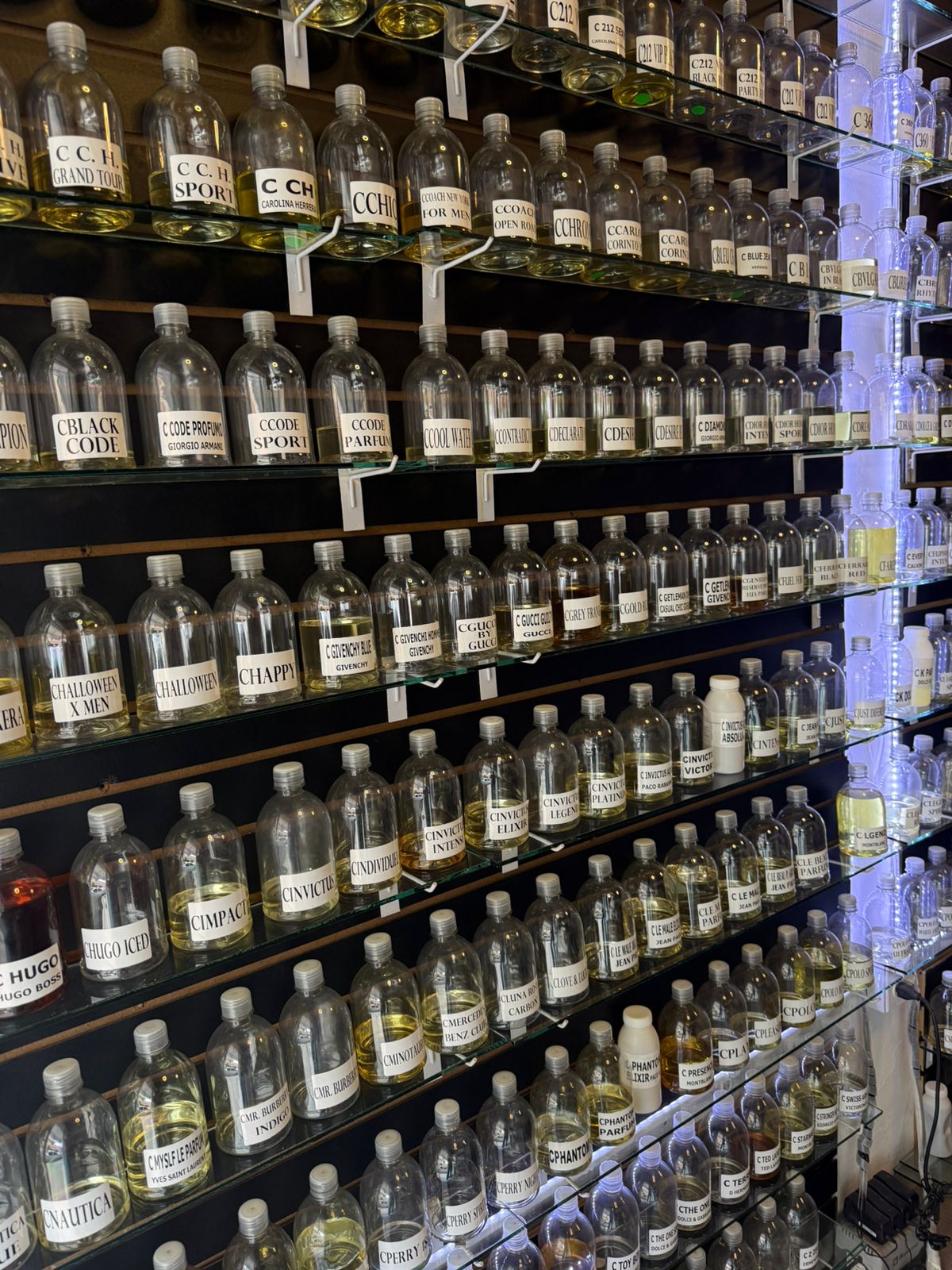 ¿Quieres ser vender Perfume? Precio distribuidor!!